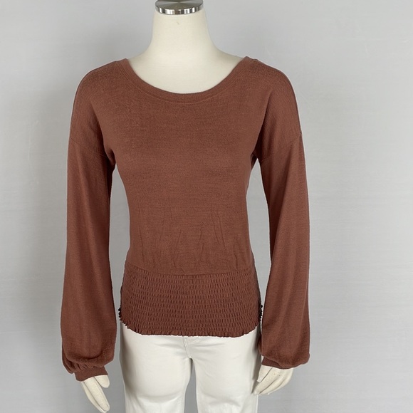 NWOT Abercrombie and Fitch Top X Small Taupe - Picture 3 of 11
